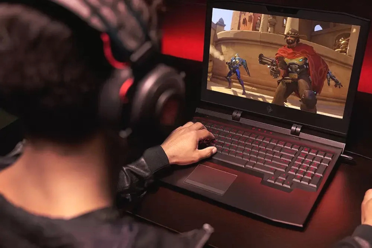Artikel mengenai beberapa cara melindungi laptop dari overheat yang akan membantu memperbaiki masalah saat bermain game.