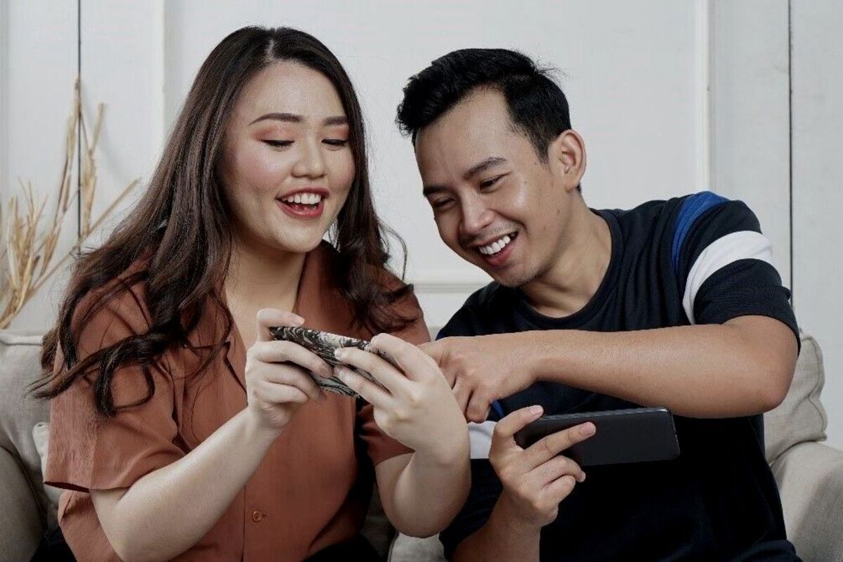 Salah satu rekomendasi game main bareng pacar yang harus kalian coba yaitu tebak film.