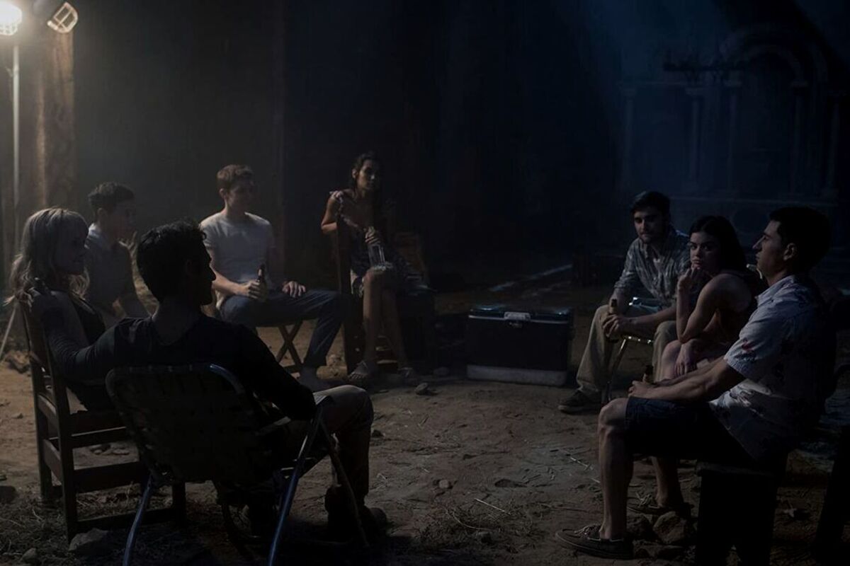 Salah satu game paling menakutkan dalam film Horor yaitu Truth or Dare.