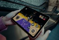 Artikel yang membahas mengenai rekomendasi lima game iPad terbaik yang cocok untuk dimainkan di tahun 2025.