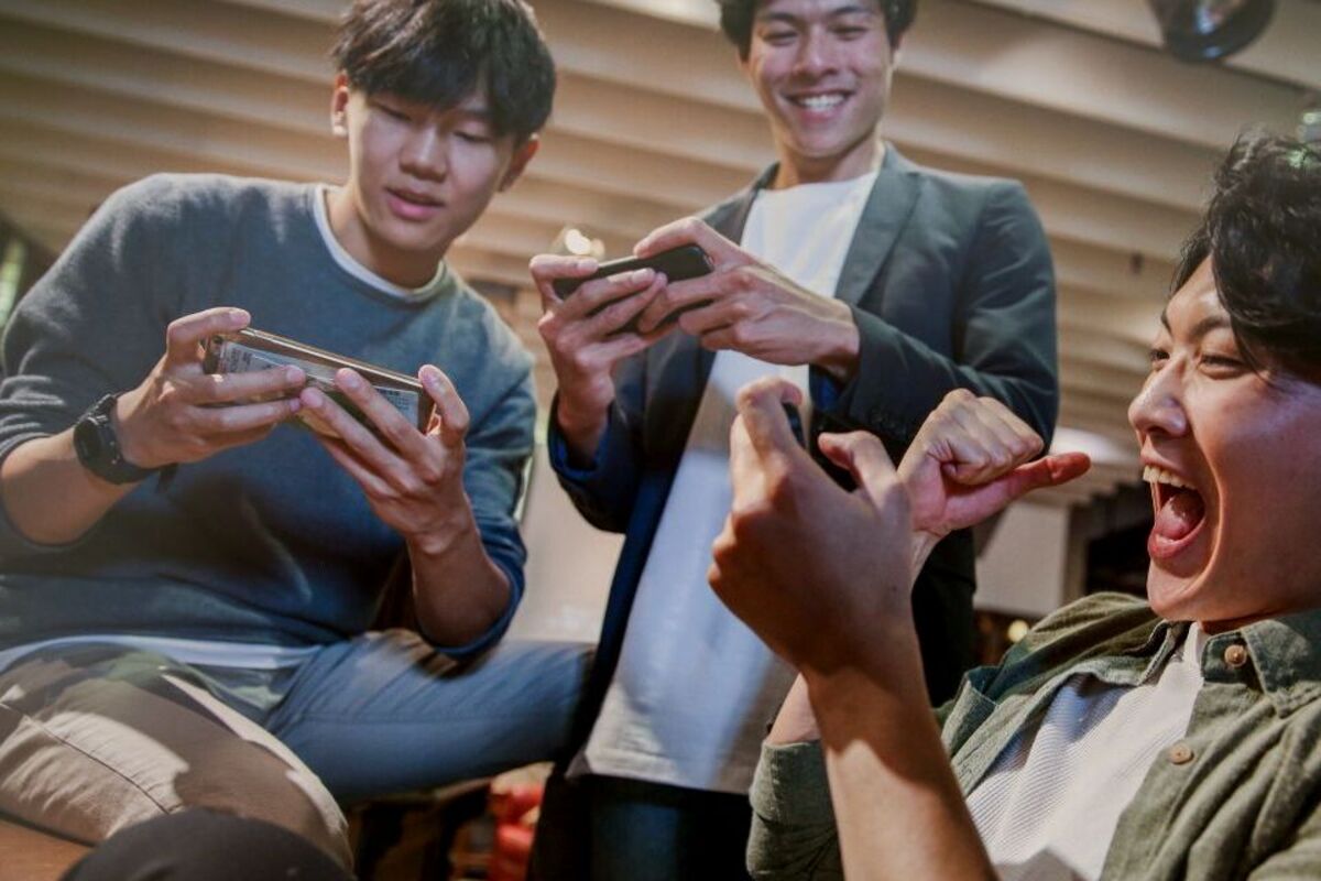 Salah satu alasan bermain mobile legends lainnya adalah bisa bermain tim.