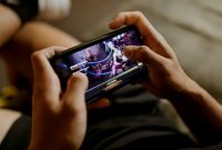 Artikel kali ini membahas mengenai beberapa risiko dan manfaat game yang harus diperhatikan agar bisa bermain dengan bijak.