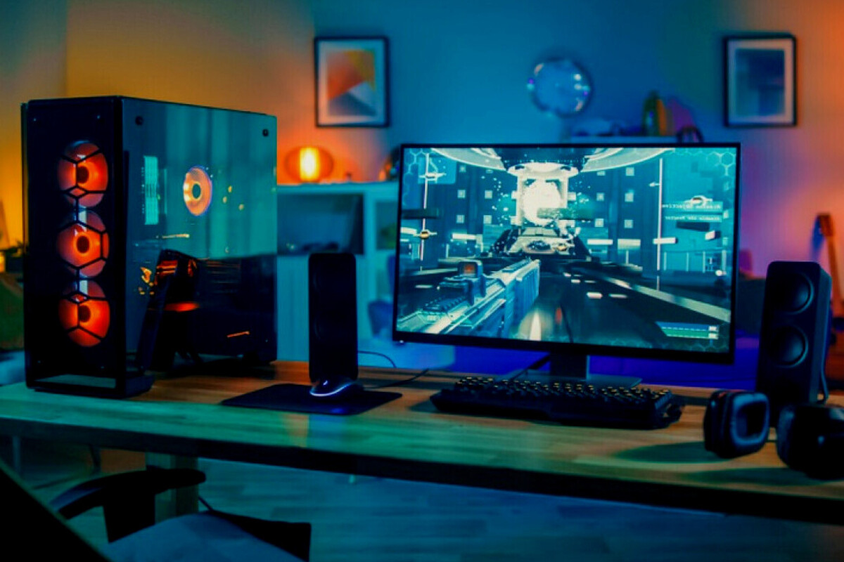 Artikel ini membahas mengenai beberapa tips pengembangan game untuk pemula lengkap beserta komponen inti game yang harus dipahami.