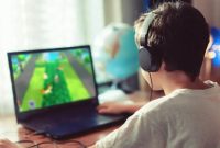 Artikel kali ini akan membahas mengenai beberapa kebiasaan bermain game yang sehat untuk anak-anak, apa saja ?