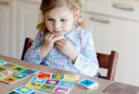 Artikel kali ini membahas tentang beberapa rekomendasi permainan melatih fokus anak yang rekomendid karena bagus untuk tumbuh kembangnya.