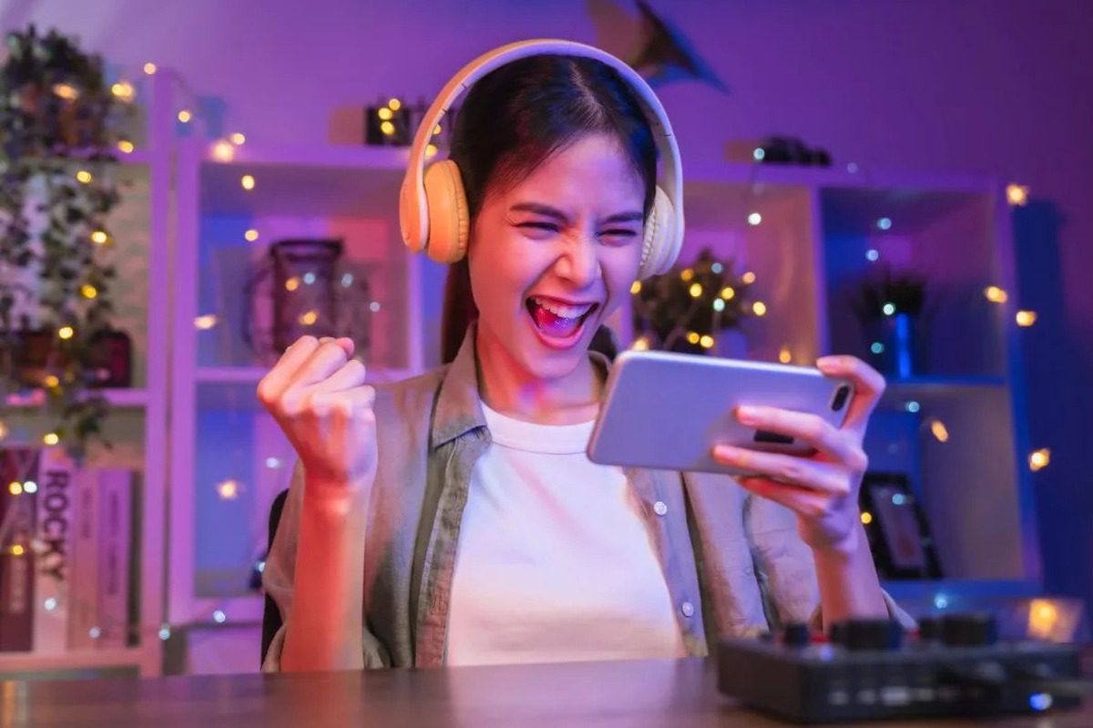 Artikel kali ini membahas mengenai pentingnya bermain seri game tanpa iklan sebagai pengalaman bermain game murArtikel kali ini membahas mengenai pentingnya bermain seri game tanpa iklan sebagai pengalaman bermain game murni.ni.