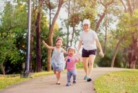 Tips Membimbing Anak yang Senang Bermain Game Artikel kali ini membahas mengenai beberapa cara dan juga tips membimbing anak yang senang bermain game agar tidak berlebihan.