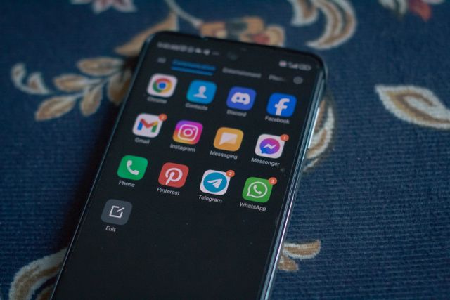 Ilustrasi pesan WhatsApp / pexels-indraprojectsofficial